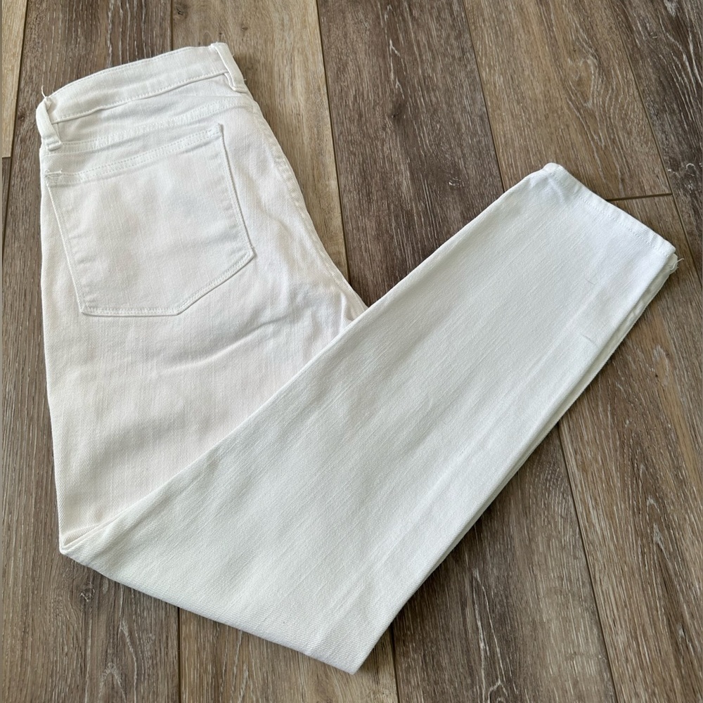 🛍️ 99% cotton 1% elastane stretch ankle jean excellent condition.